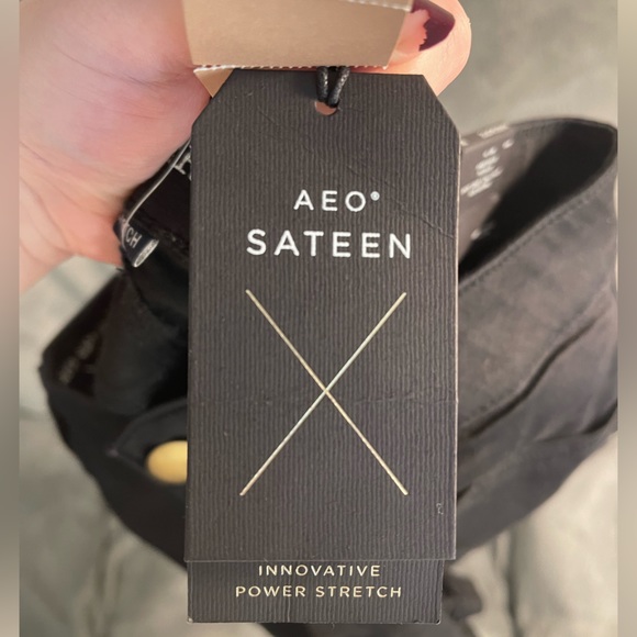 American Eagle high rise shortie sateen in black - Picture 2 of 5